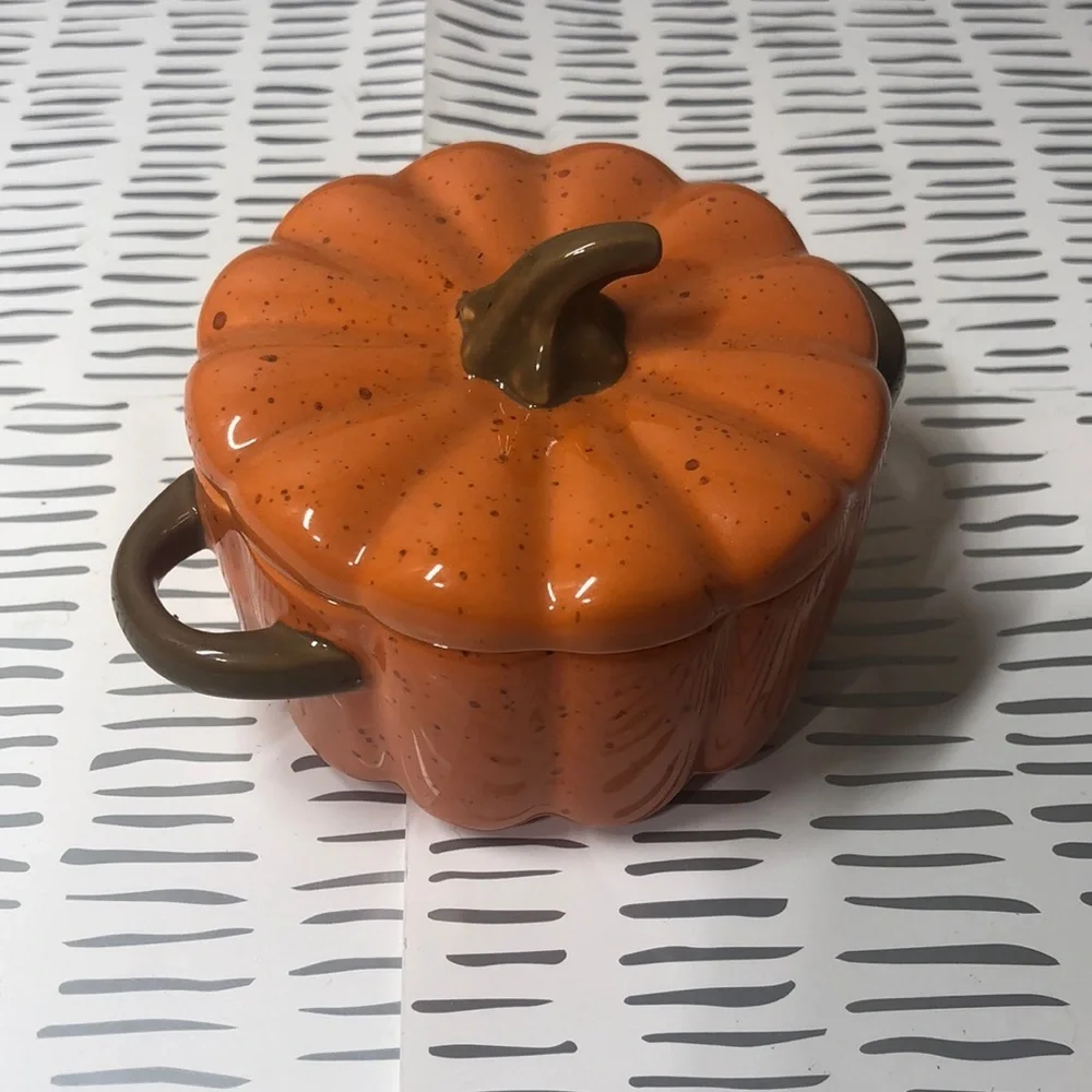 Artisan collection pumpkin